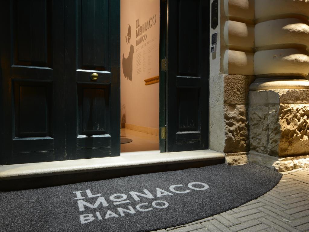 La Residenza Del Monaco Bianco Bed and Breakfast Matera Exteriör bild