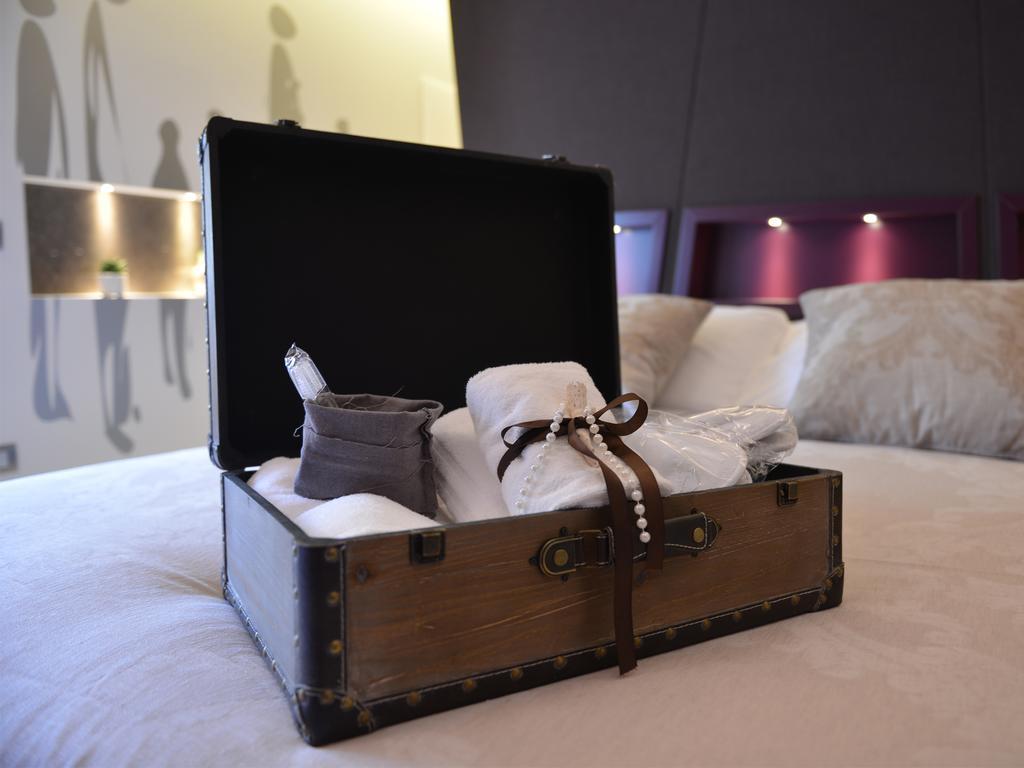 La Residenza Del Monaco Bianco Bed and Breakfast Matera Exteriör bild